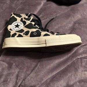 Converse Women's Black and Cream High-Top Sneakers